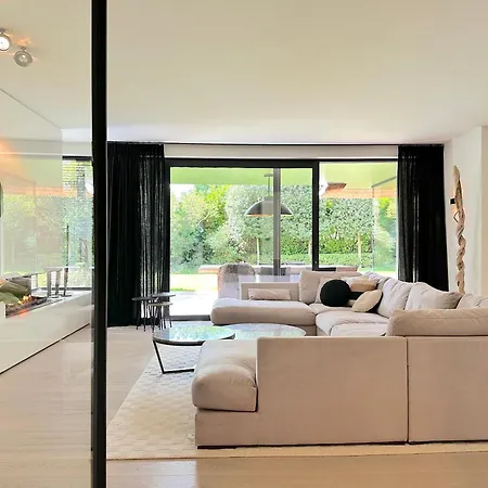 79 Breathtaking Spacious Near Royal Zoute Golf Club Villa